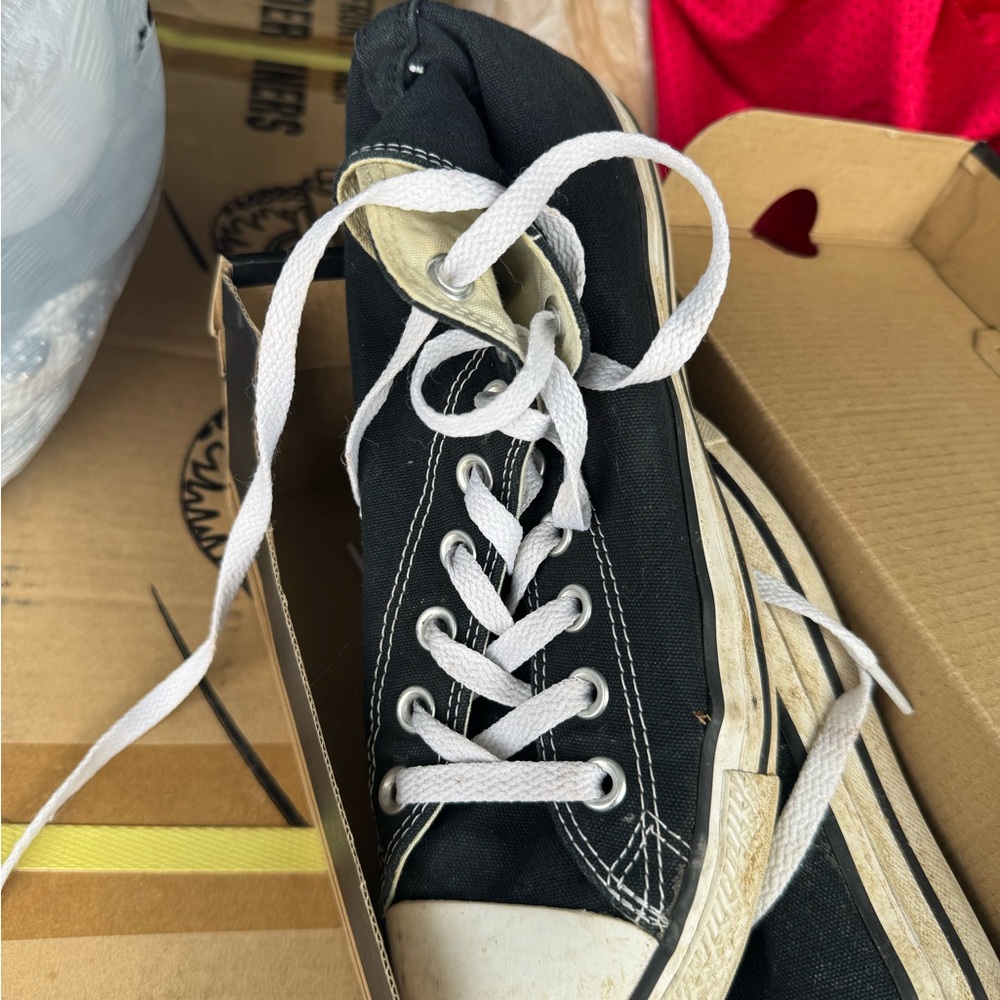 Converse - Picture 4 of 5